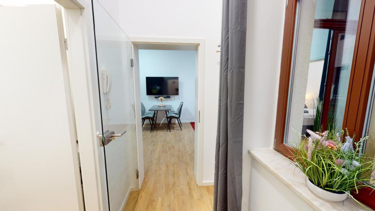 Sweethome - Luxus Pur - Grosse Kueche, Wifi Magdeburg Zewnętrze zdjęcie
